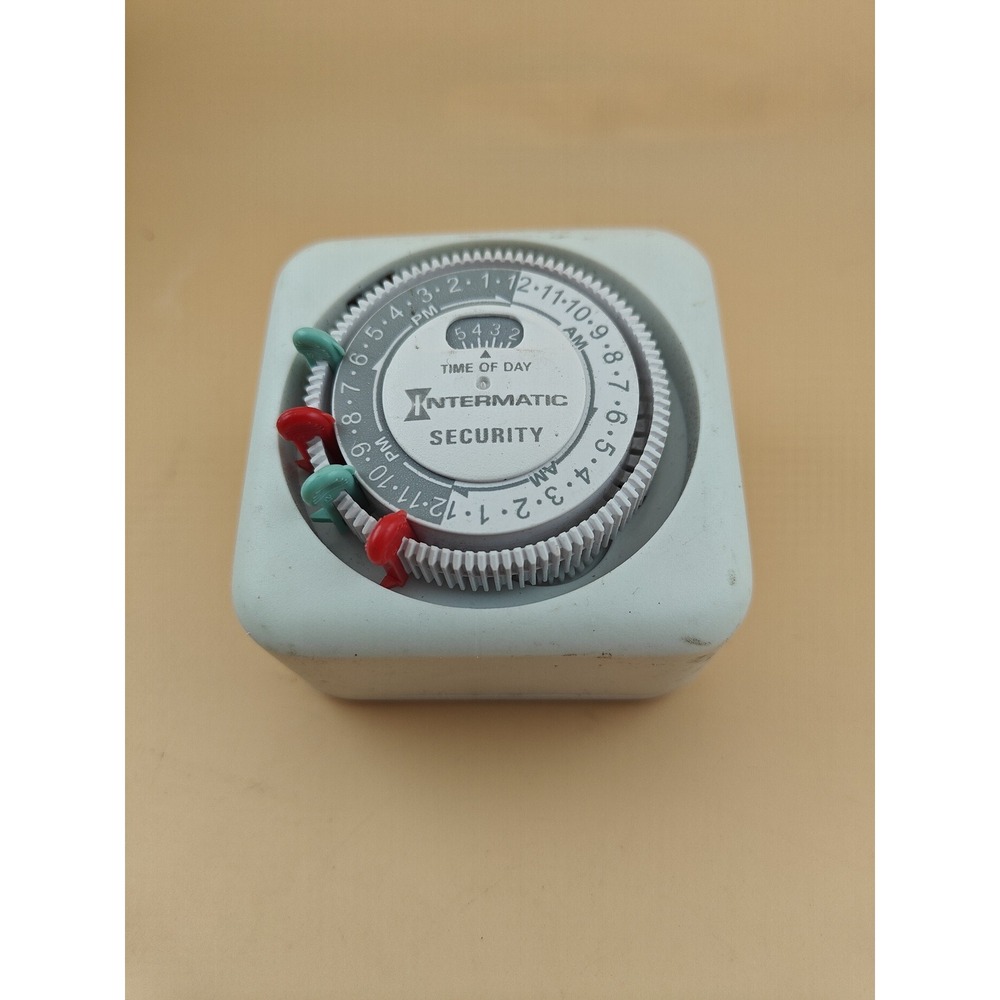 Intermatic TN711 Timer Heavy Duty Mechanical Outlet Timer Tested Working